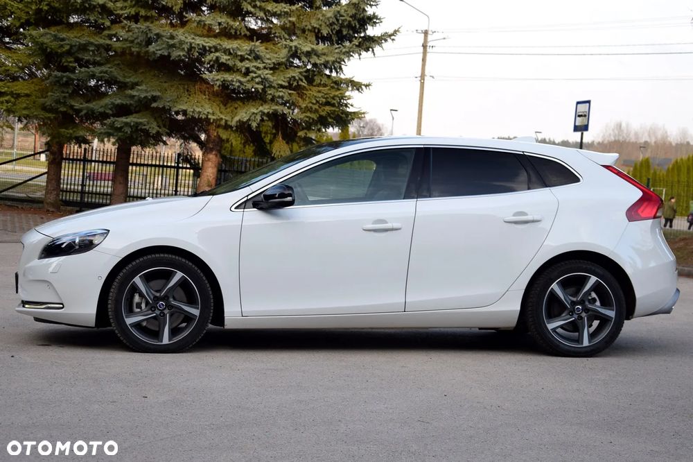 Volvo V40 D3 Geartronic Summum - 3