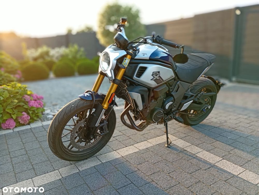CFMoto 700CL-X Heritage - 2