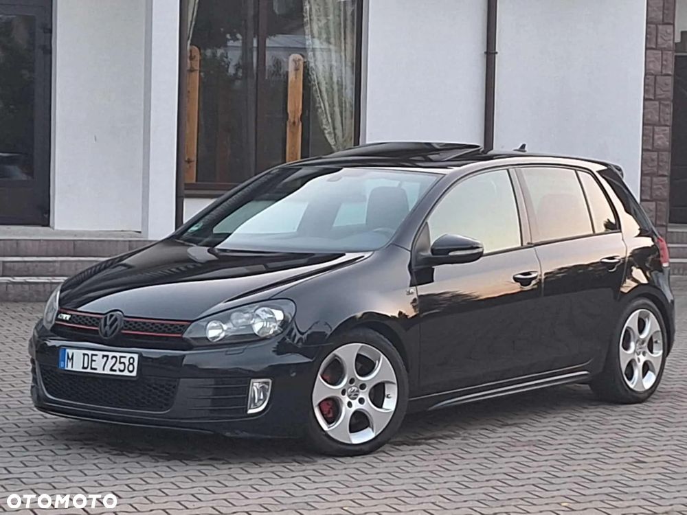Volkswagen Golf 2.0 GTI - 1