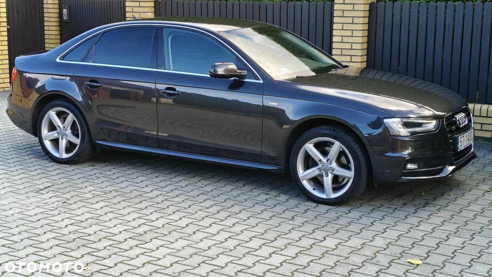 Audi A4 Limousine - 5