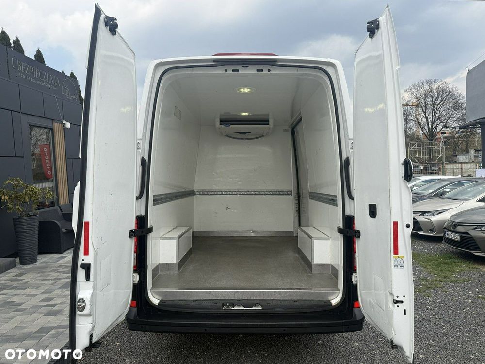 Volkswagen Crafter - 13
