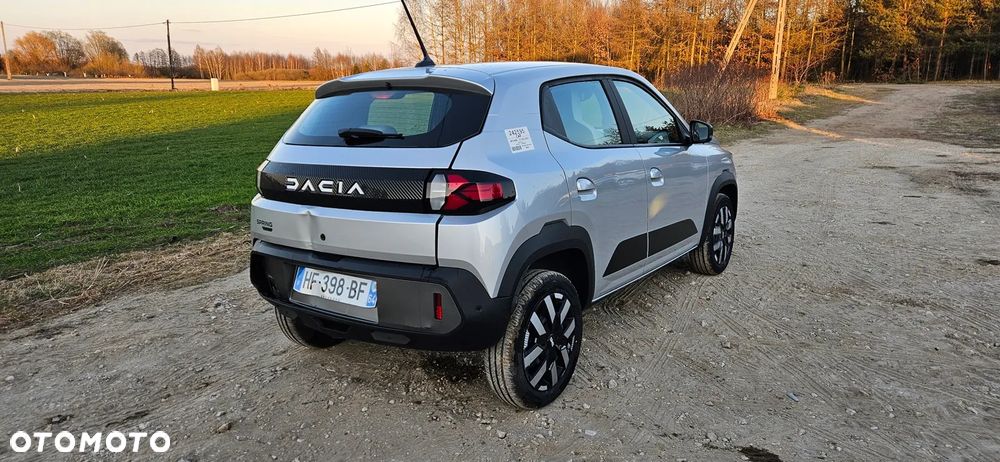 Dacia Spring - 5