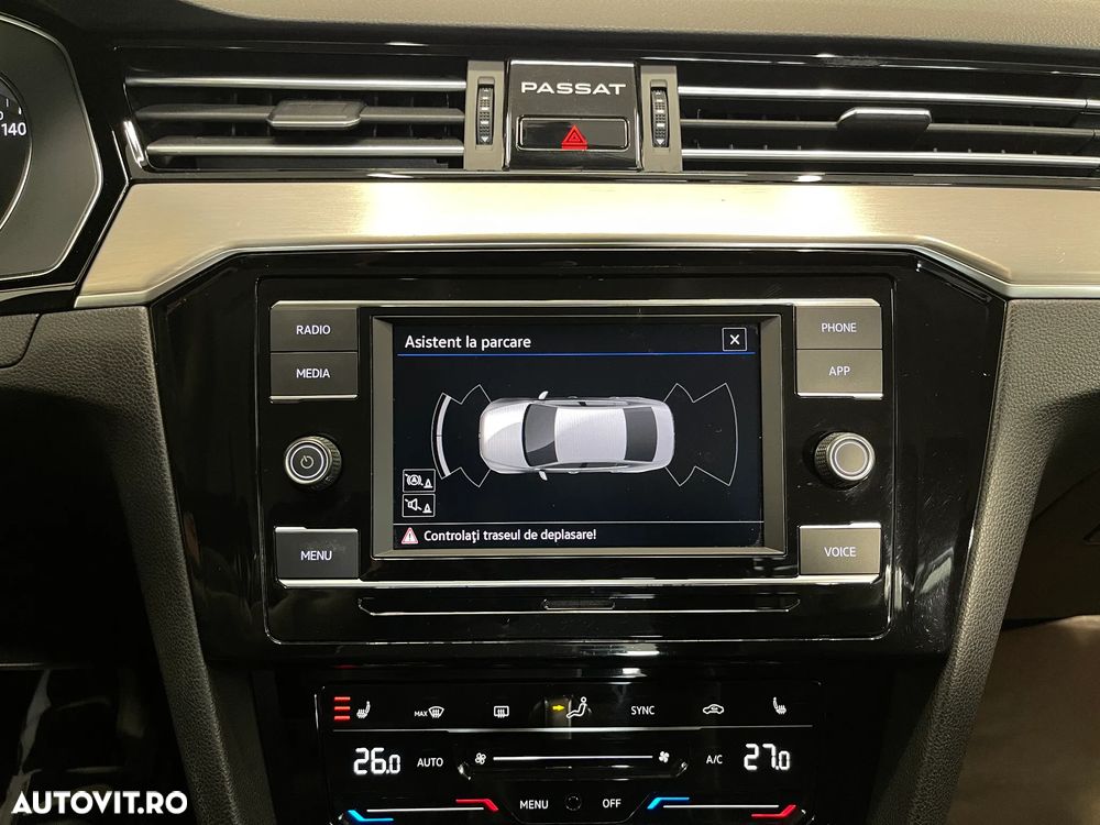 Volkswagen Passat 2.0 TDI SCR DSG Highline - 13