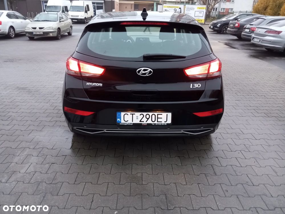Hyundai i30 1.5 T-GDI 48V Classic + - 4
