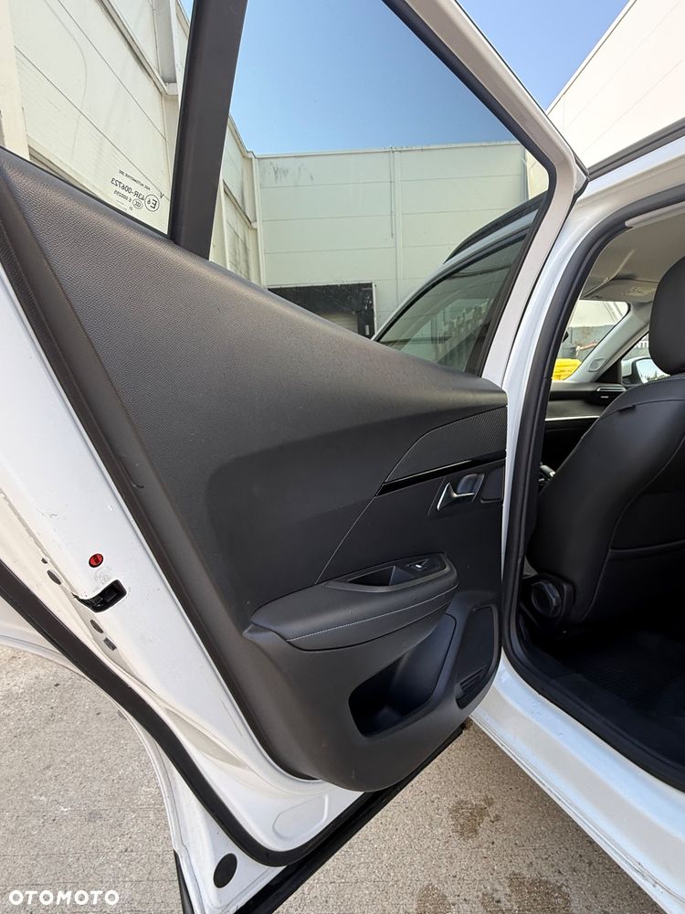 Peugeot 2008 1.5 BlueHDi Allure Pack S&S EAT8 - 24
