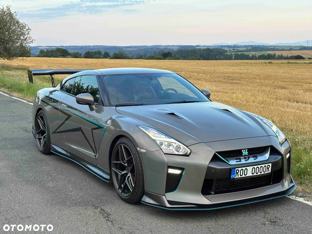 Nissan GT-R Prestige - 10