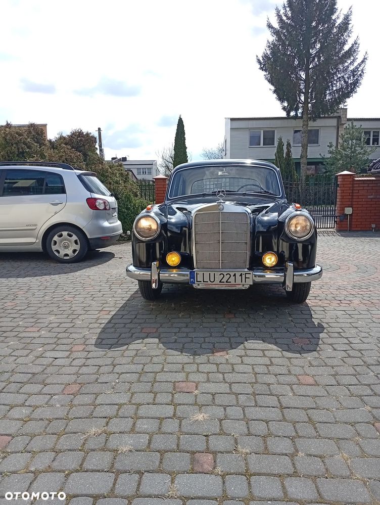 Mercedes-Benz Inny - 1