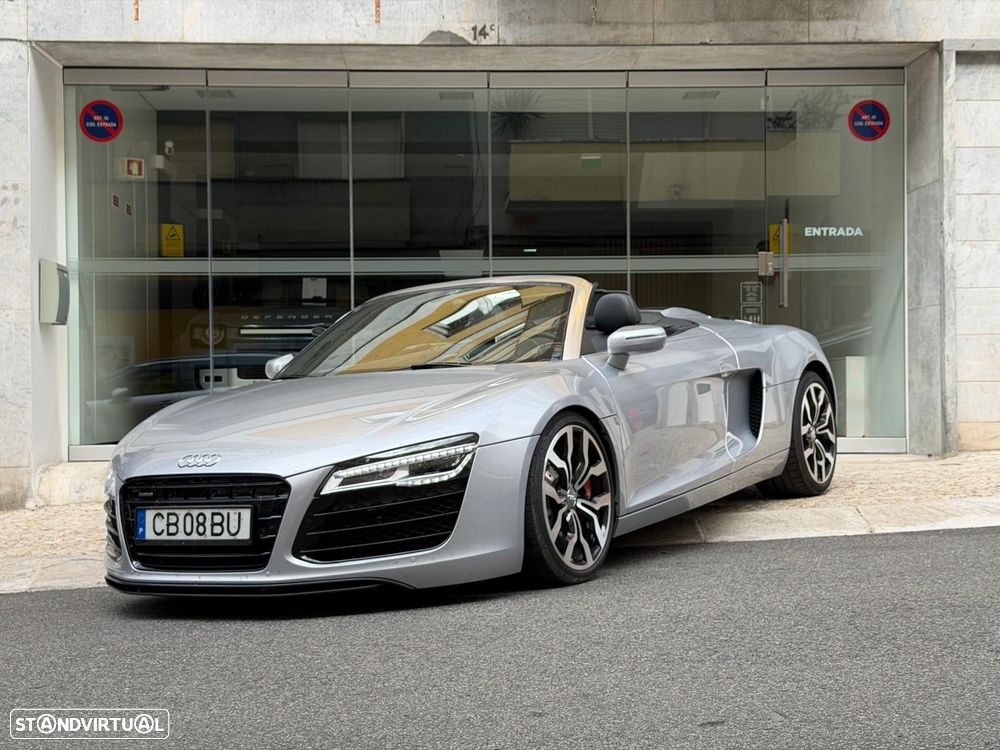 Audi R8 Spyder 4.2 FSi V8 quattro - 1