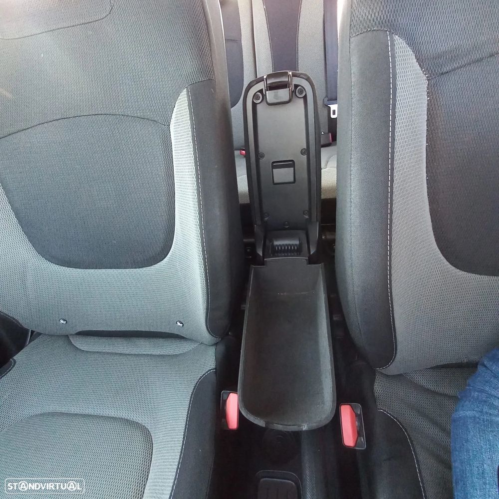 Renault Captur 1.5 dCi Sport - 10