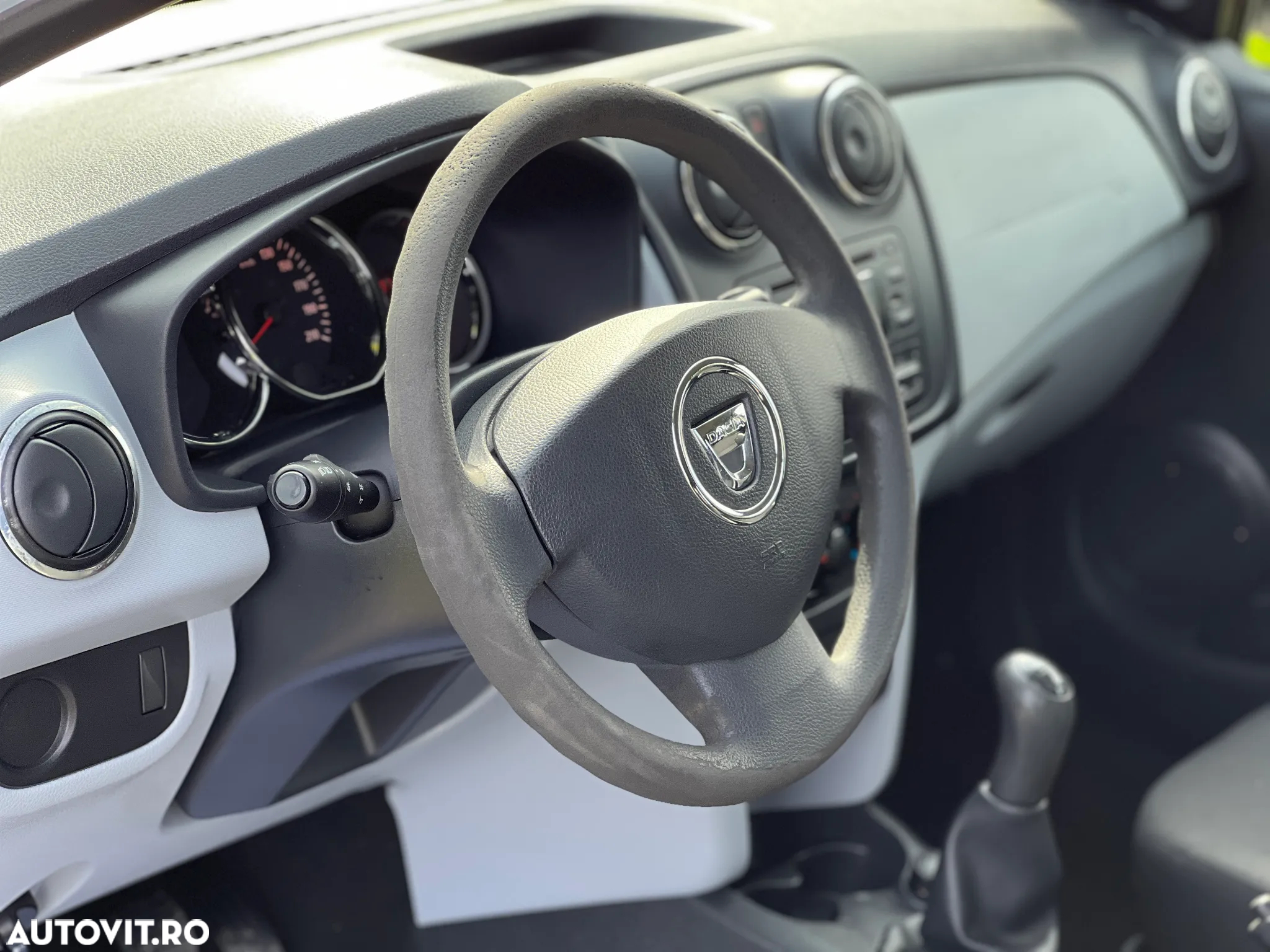 Dacia Sandero 1.2 16V - 12