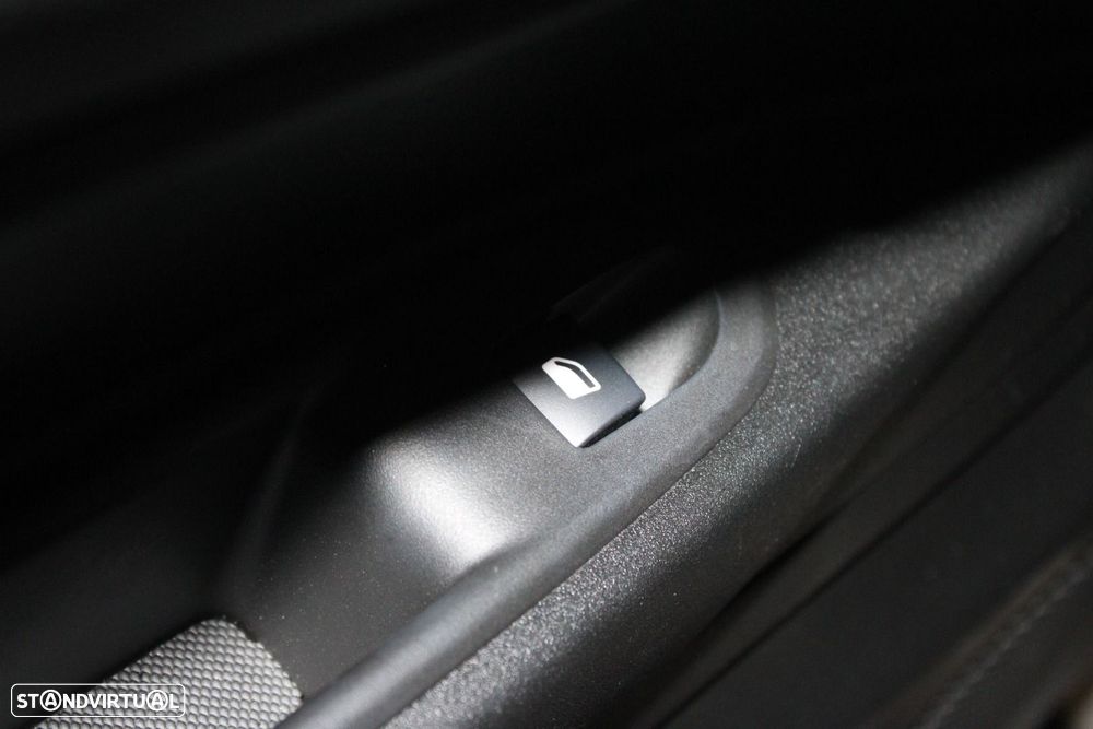 Jeep Avenger 54 kWh Summit - 31