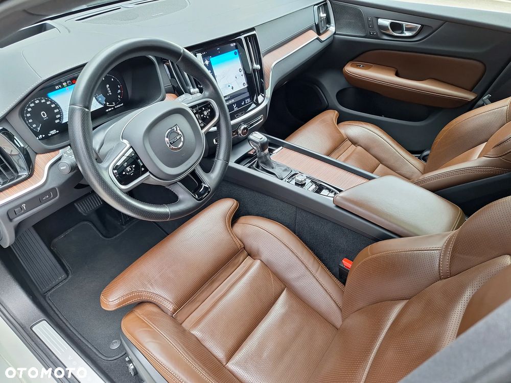 Volvo V60 D4 AWD Inscription - 16
