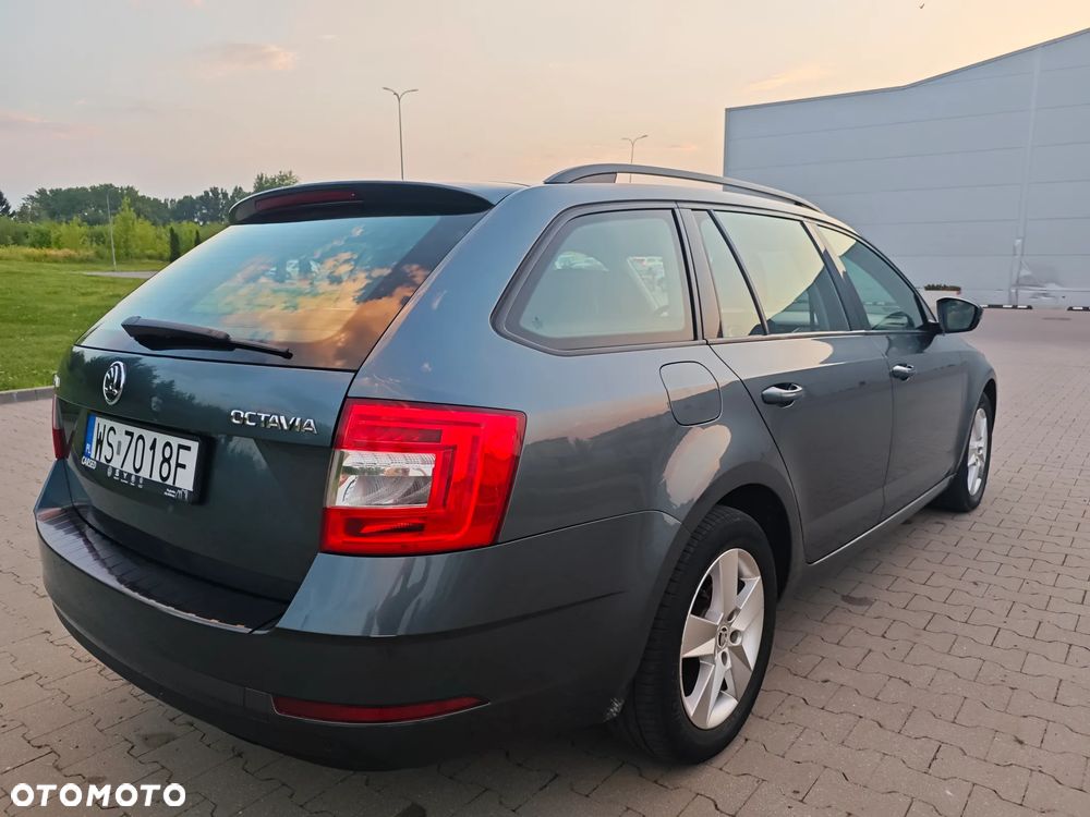 Skoda Octavia 2.0 TDI Ambition DSG - 8