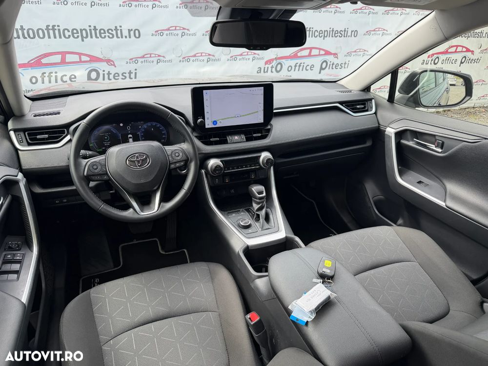 Toyota RAV4 - 11