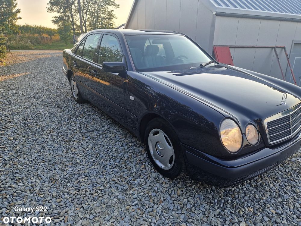 Mercedes-Benz Klasa E - 5