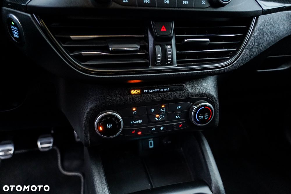 Ford Focus 1.5 EcoBlue ST-Line - 26