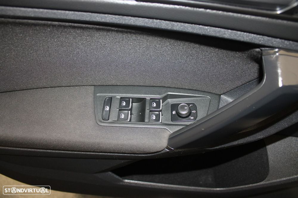 VW Tiguan 1.6 TDI Confortline - 24