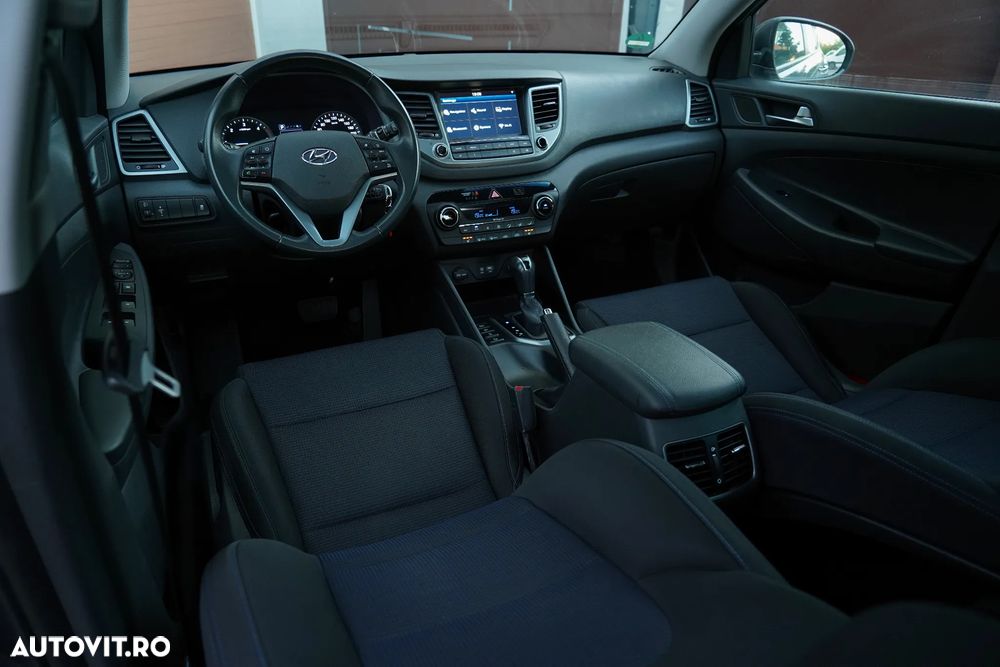 Hyundai Tucson 2.0 CRDI 4WD Automatik Style - 12