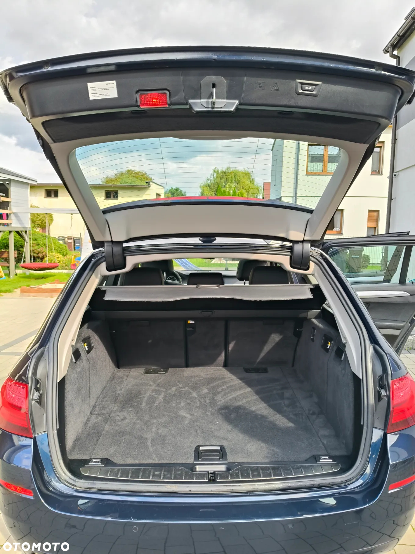 BMW Seria 5 525d Touring - 11
