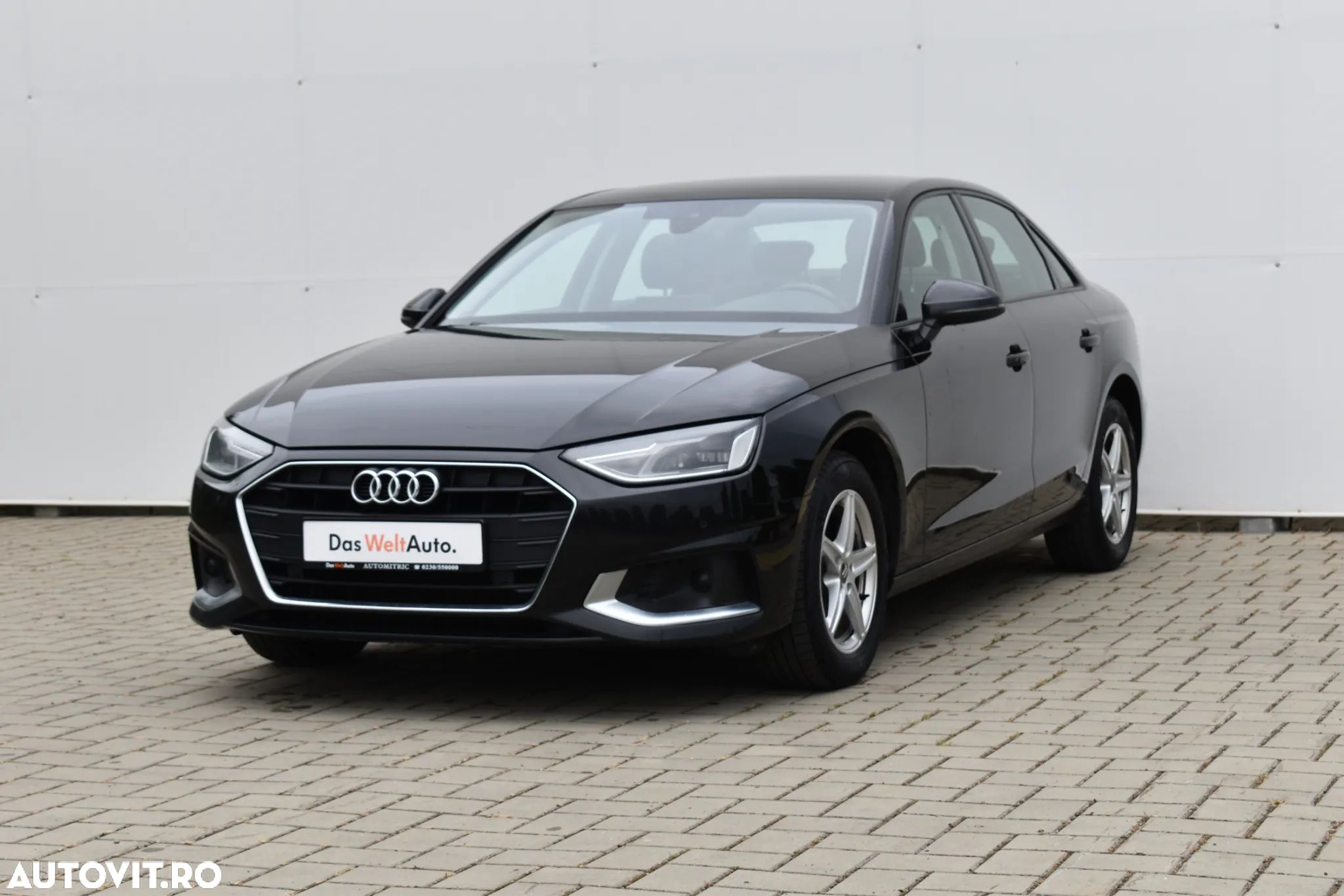 Audi A4 35 TDI S tronic MHEV Basic - 1