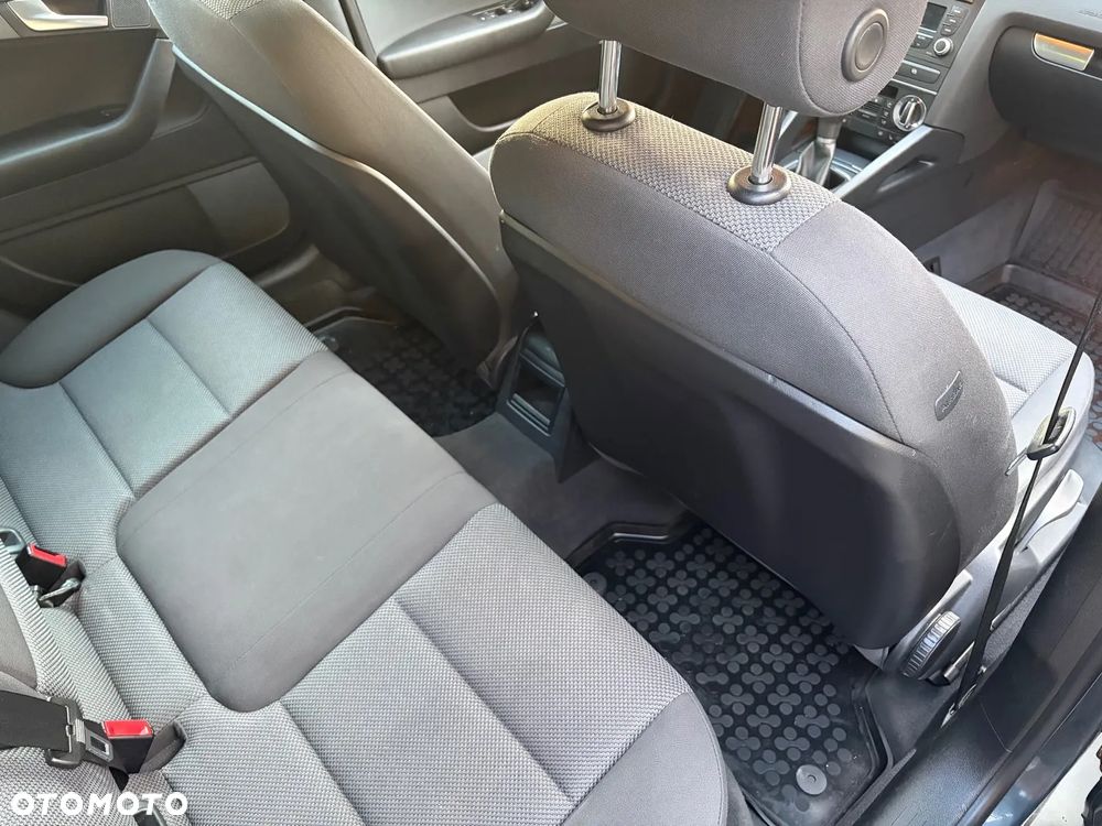 Audi A3 Sportback 2.0 TDI Ambiente - 9