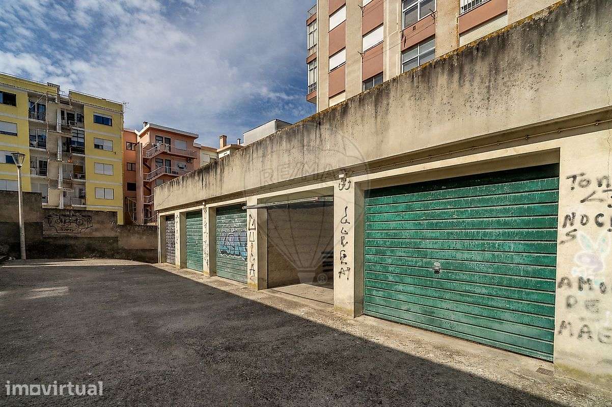 Garagem  para venda - Grande imagem: 3/19