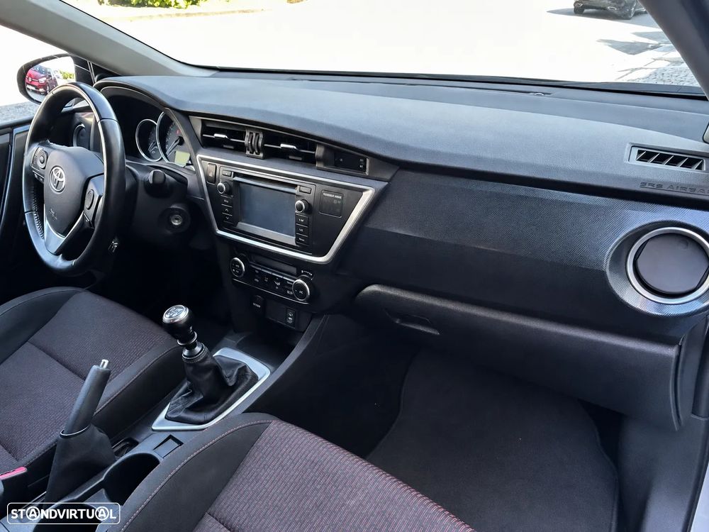 Toyota Auris Touring Sports 1.4 D-4D Com+P.Sport +Navi - 7
