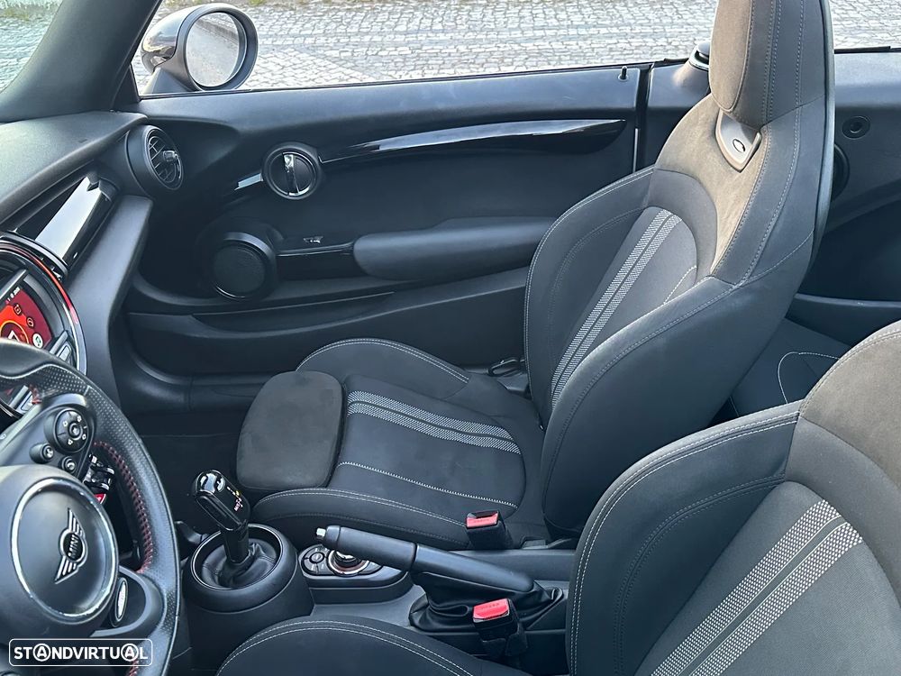 MINI Cabrio Cooper D Auto - 25