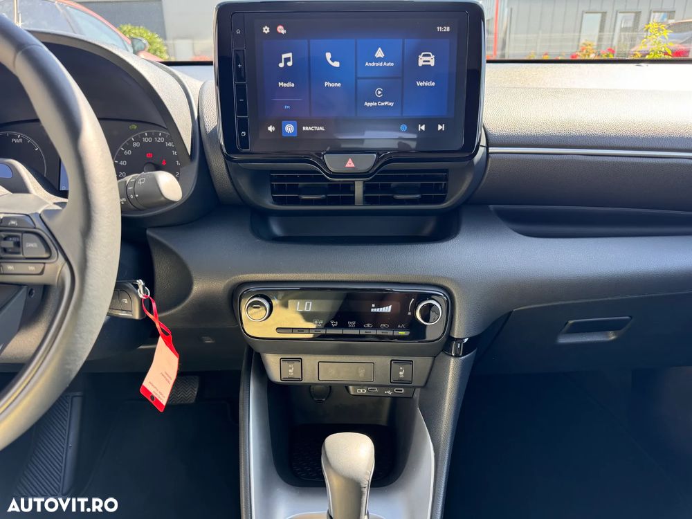 Toyota Yaris 1.5 VVT-i HSD Active - 15