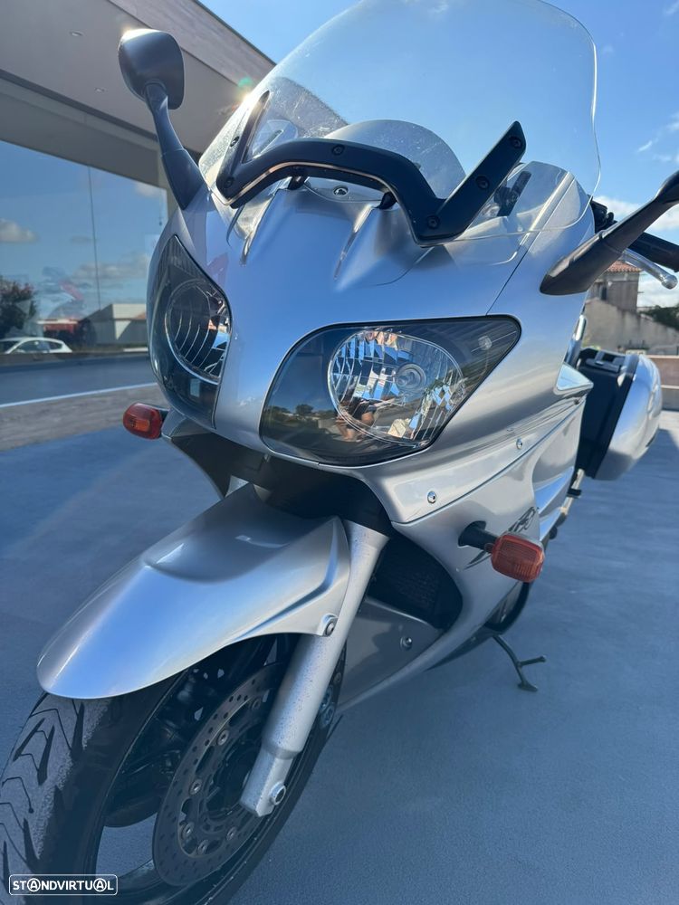 Yamaha FJR - 7