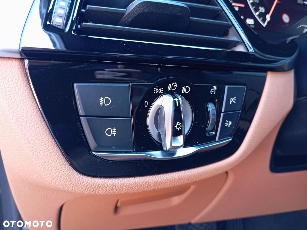 BMW Seria 5 520d Sport Line - 20