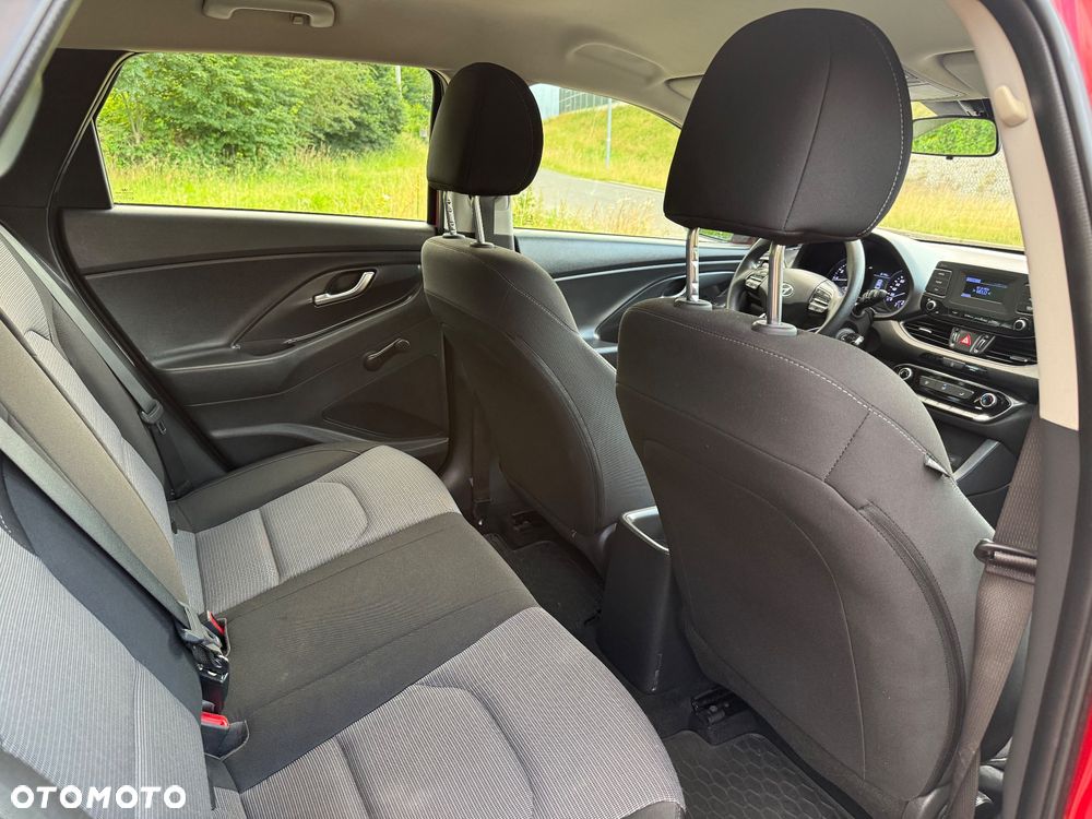 Hyundai i30 1.5 Pure - 26