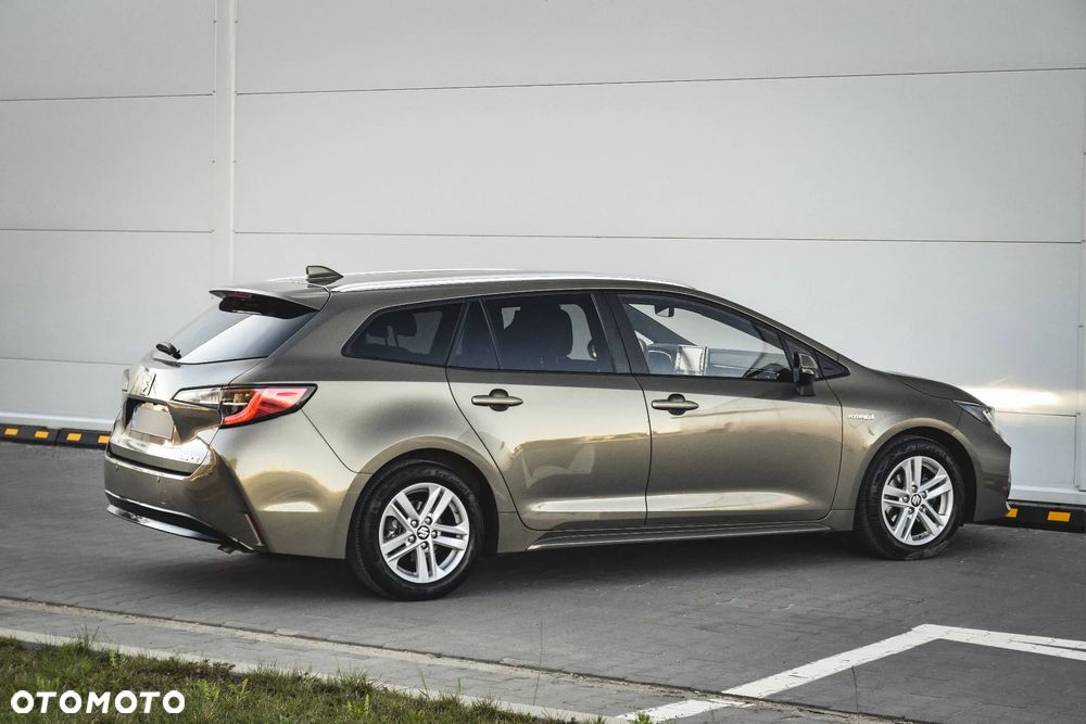 Suzuki Swace 1.8 Hybrid Premium Plus CVT - 16