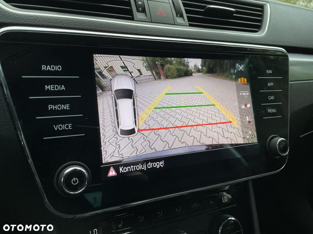 Skoda Superb 2.0 TSI Style DSG - 19