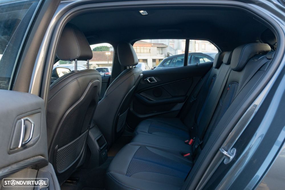 BMW 116 d Pack Desportivo M - 10