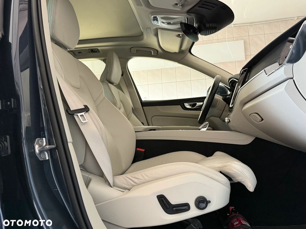 Volvo XC 60 B4 D Geartronic Inscription - 12