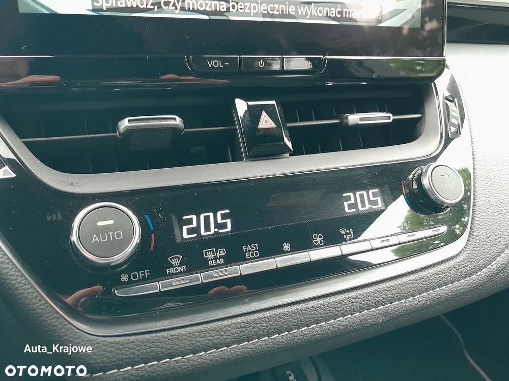 Toyota Corolla 2.0 Hybrid Style - 21