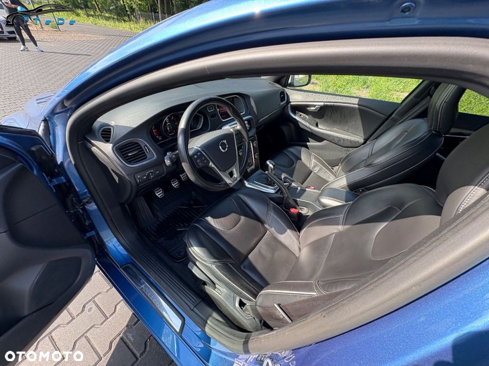 Volvo V40 D3 R-Design Kinetic - 23