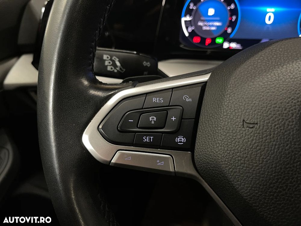 Volkswagen Golf 1.5 eTSI MHEV 130CP DSG Life - 23