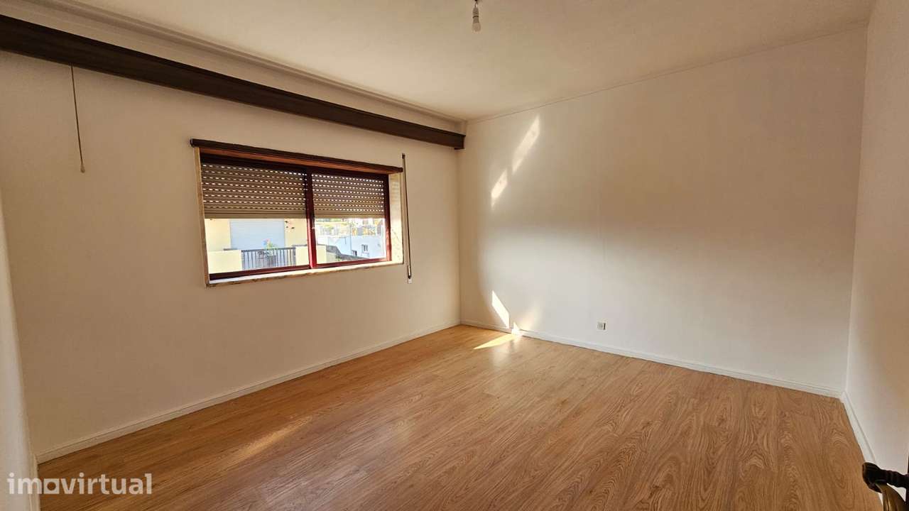 ARRENDAMENTO – Andar Moradia T3 em Guilhufe, Penafiel - Grande imagem: 4/17