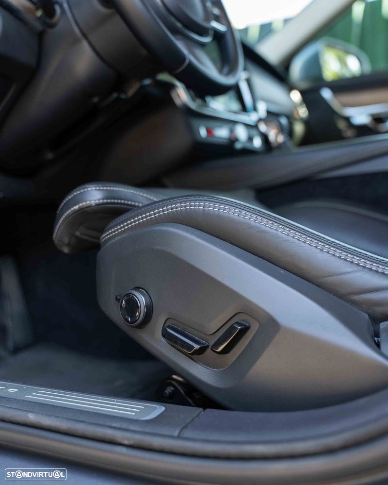 Volvo S90 2.0 D4 Inscription Geartronic - 25