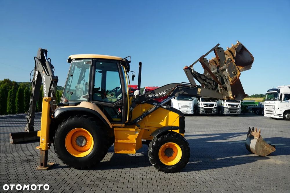 Volvo BL71B / KOPARKO-ŁADOWARKA / KLIMATYZACJA / SKARPÓWKA - 6