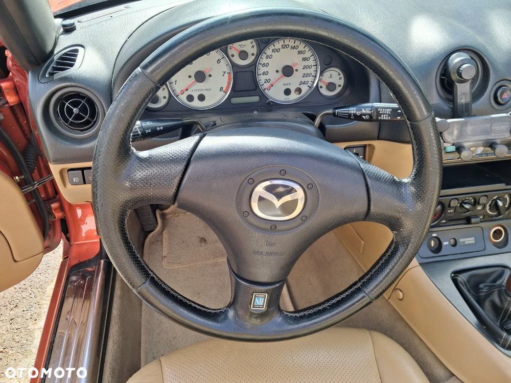 Mazda MX-5 1.9 16V - 12