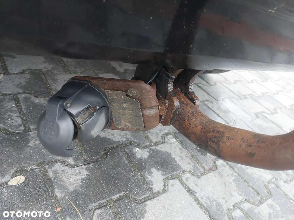 Opel Zafira B silnik 1.9 CDTI JTD kompletny Z19DT 120KM skrzynia biegów M32 sprzęgło dwumasa drzwi prawe przednie tylne przód tył błotnik zderzak tył tylny Z20R czarny szyba czujniki parkowania pdc dwumasa lewarek biegów linki lusterko maglownica pompa wspomagania wtryski pas przedni chłodnica turbina przewód rura wąż wiązka mechanizm panel radio wyświetlacz navi fotel fotele 7 osób magistrala konsola manetki przełącznik belka mcperson sanki hak holowniczy wentylator nawiewu rezystor NA CZĘŚCI WSZYSTKIE CZĘŚCI - 8