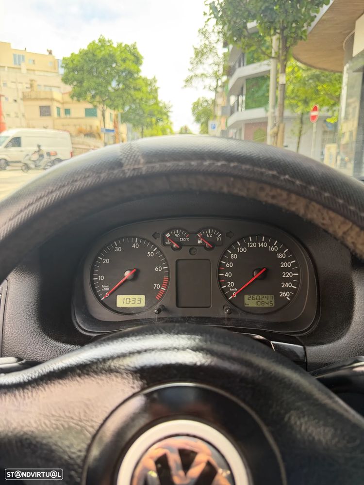 VW Golf 1.6i 25 Anos - 3
