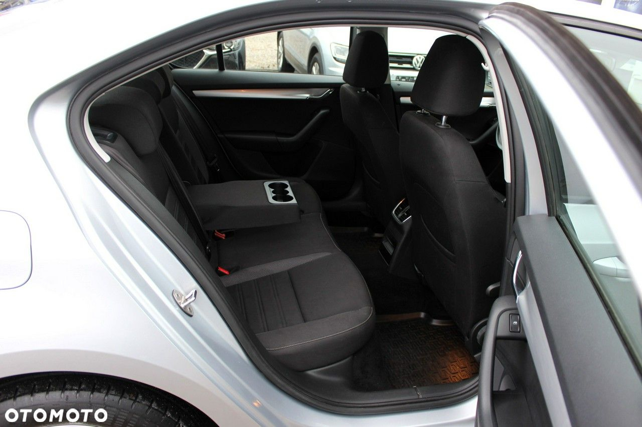 Skoda Octavia - 12