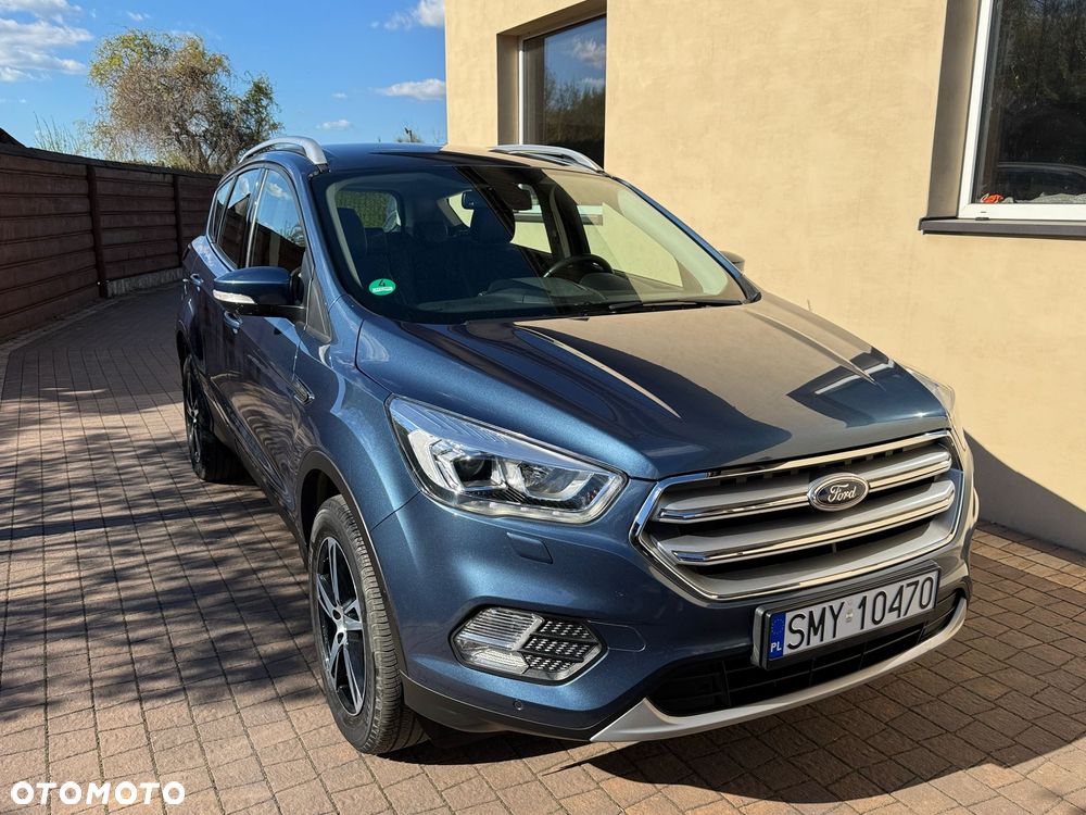 Ford Kuga 1.5 EcoBoost 2x4 Titanium - 3