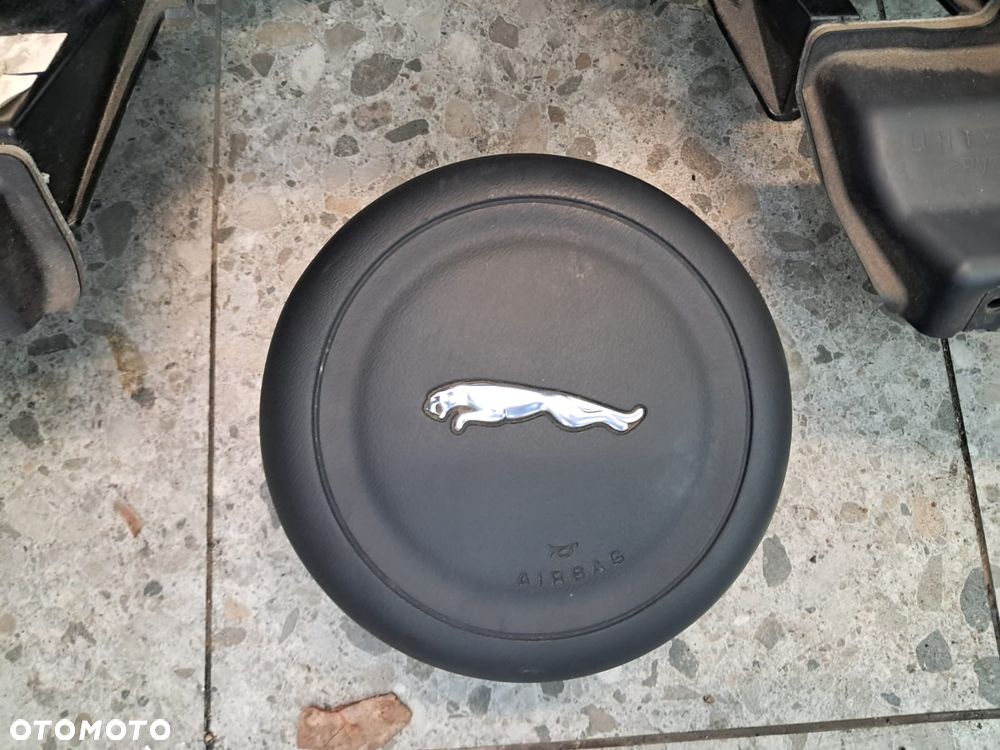 DESKA KONSOLA PASY PODUSZKI JAGUAR E-PACE - 3