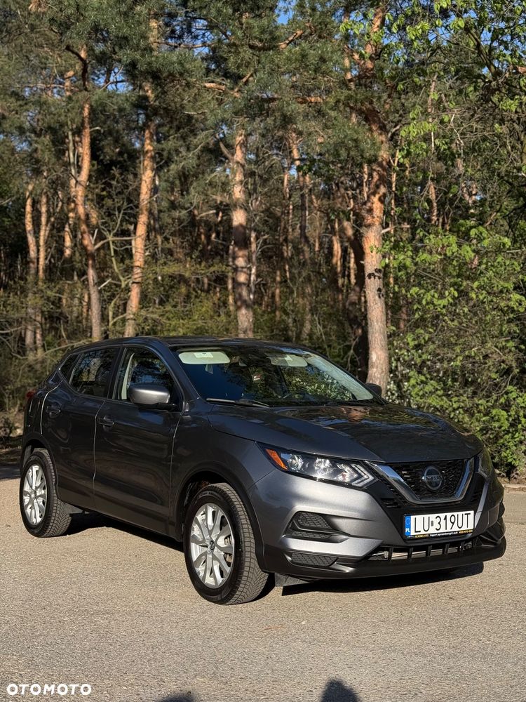 Nissan Rogue - 1