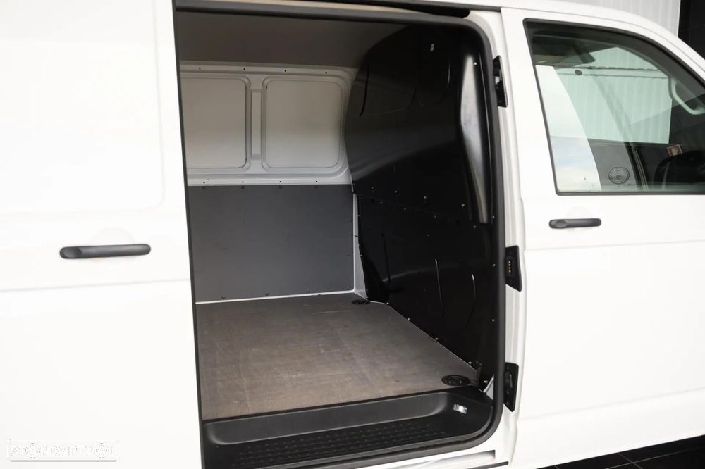 VW e-Transporter e-Caravelle LR 100 kW - 16